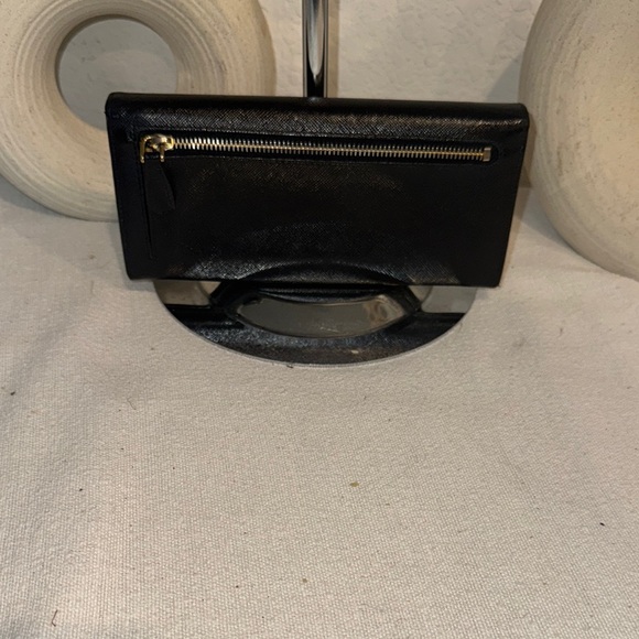 Prada Women Large Saffiano Black Leather Wallet - Picture 4 of 11